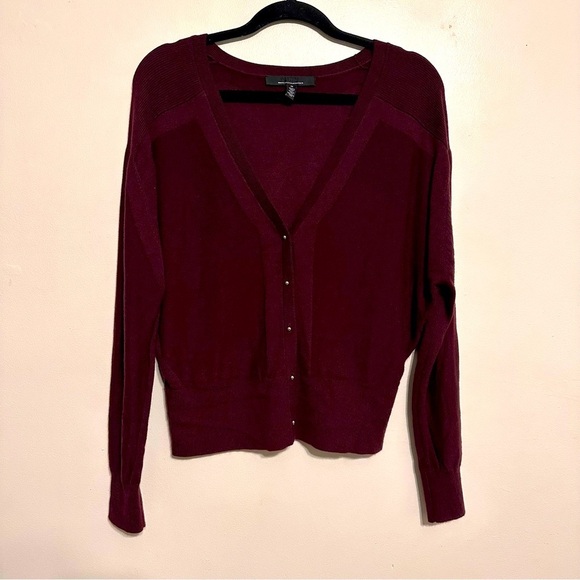 WHBM Relaxed Drop Shoulder Cashmere Blend Cardigan Sweater size medium burgundy - Picture 3 of 7